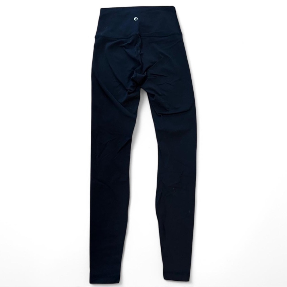 Lululemon - Picture 2 of 4